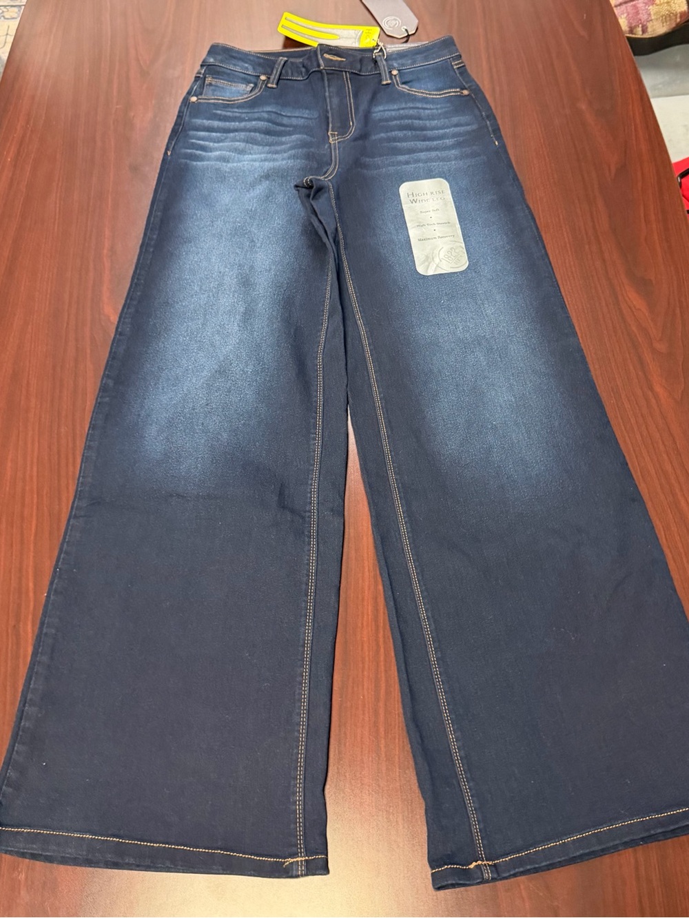 1822 Denim Women's Wide-Leg Jeans in Dark Blue - Picture 1 of 5